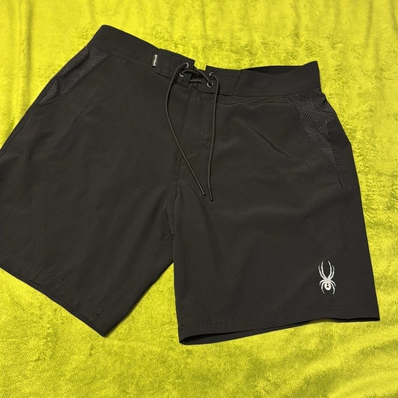 Spyder Men's Black Swim Shorts Size Large Unlined with Pockets - Picture 1 of 5